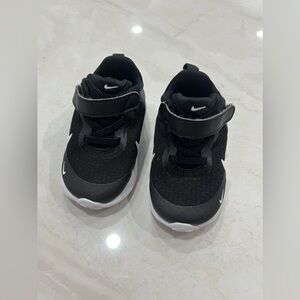 Nike revolution 7 (black)